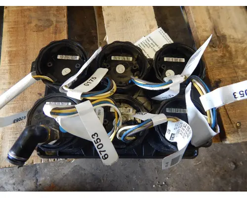 KENWORTH T-680 Gauges (all)