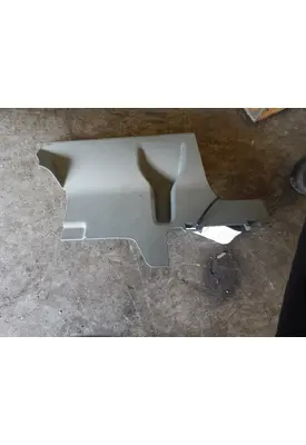 KENWORTH T-680 Interior Kick Panels