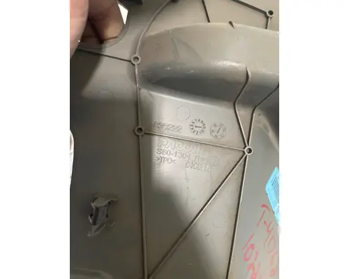 KENWORTH T-680 Interior Kick Panels