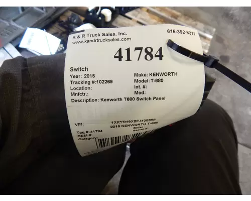 KENWORTH T-680 Switch