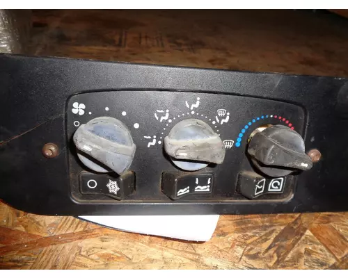 KENWORTH T2000-Cab_F21-1005-1 AC Control