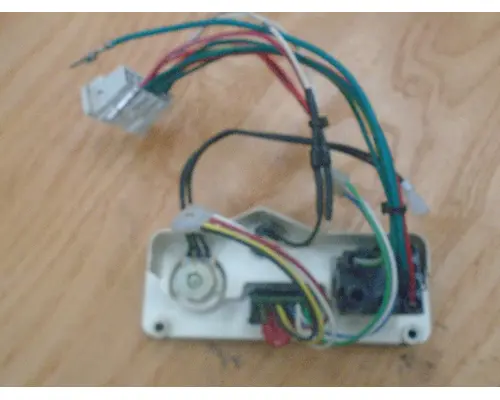 KENWORTH T2000-Sleeper_F21-1001 AC Control