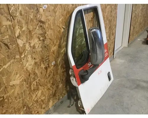 KENWORTH T2000  DOOR-FRONT