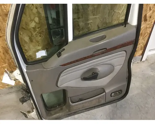 KENWORTH T2000  DOOR-FRONT