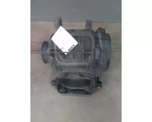 KENWORTH T2000 AIR CLEANER