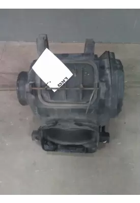 KENWORTH T2000 AIR CLEANER