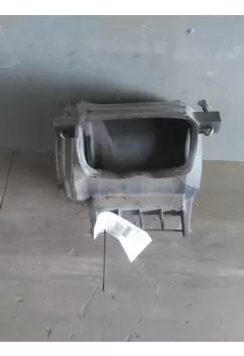 KENWORTH T2000 AIR CLEANER