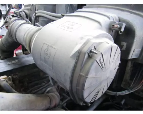 KENWORTH T2000 AIR CLEANER