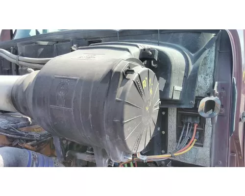 KENWORTH T2000 AIR CLEANER