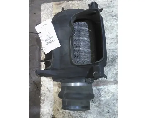 KENWORTH T2000 AIR CLEANER