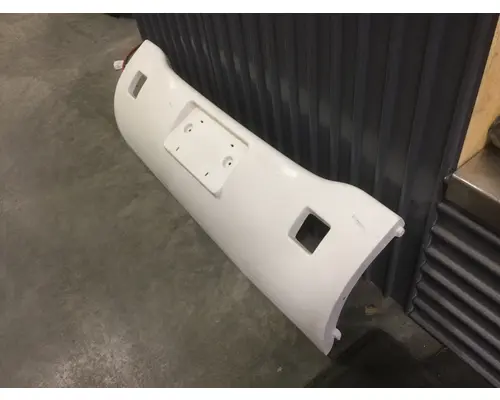 KENWORTH T2000 BUMPER CENTER