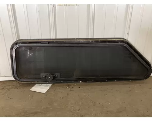 KENWORTH T2000 Back Glass