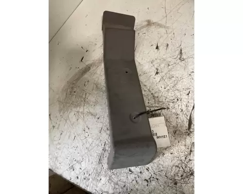 KENWORTH T2000 Body Parts, Misc.