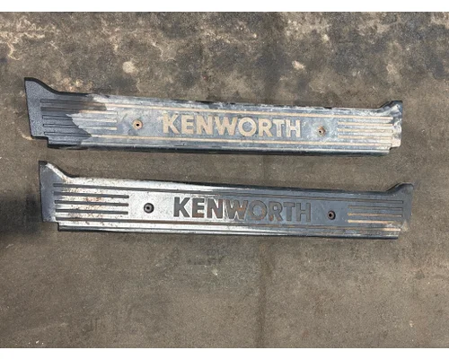 KENWORTH T2000 Body Parts Misc.