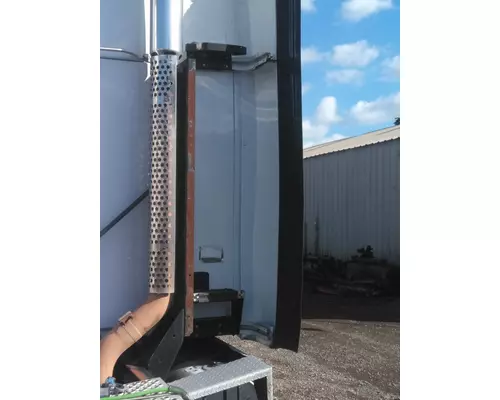 KENWORTH T2000 CAB EXTENSION