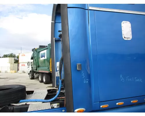 KENWORTH T2000 CAB EXTENSION