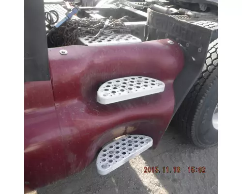 KENWORTH T2000 CAB SKIRTSIDE FAIRING