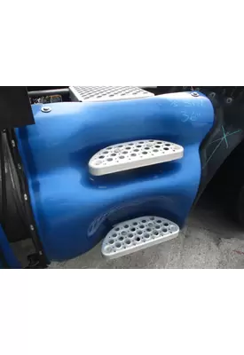 KENWORTH T2000 CAB SKIRT/SIDE FAIRING
