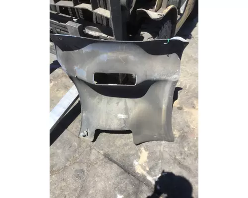 KENWORTH T2000 CAB SKIRTSIDE FAIRING