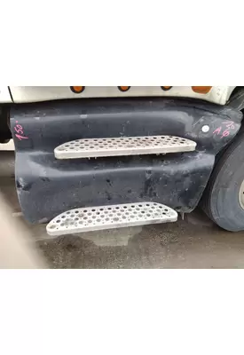 KENWORTH T2000 CAB SKIRT/SIDE FAIRING