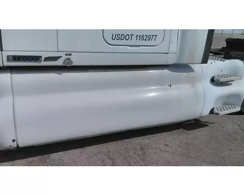 KENWORTH T2000 CAB SKIRTSIDE FAIRING