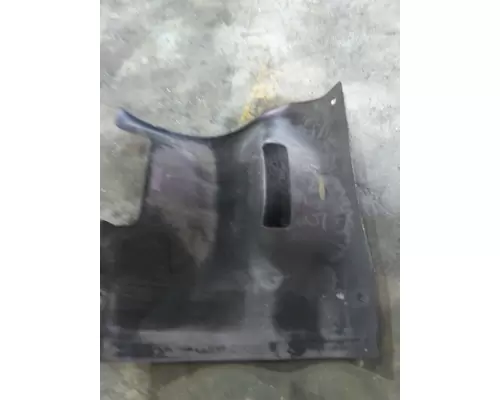 KENWORTH T2000 CAB SKIRTSIDE FAIRING