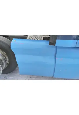KENWORTH T2000 CAB SKIRT/SIDE FAIRING