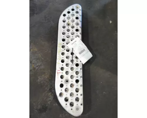 KENWORTH T2000 CAB STEP