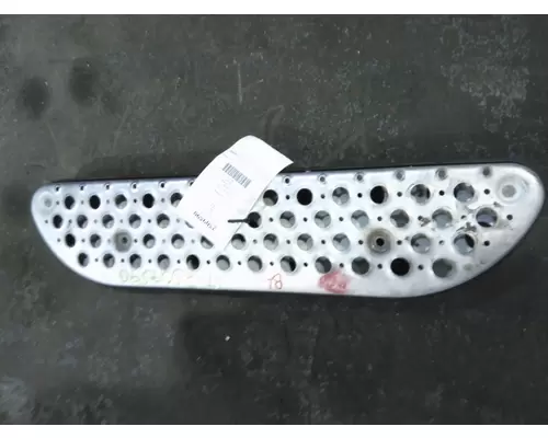 KENWORTH T2000 CAB STEP