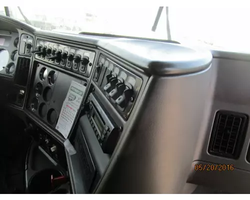 KENWORTH T2000 CAB