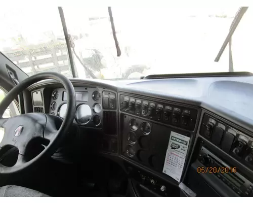 KENWORTH T2000 CAB