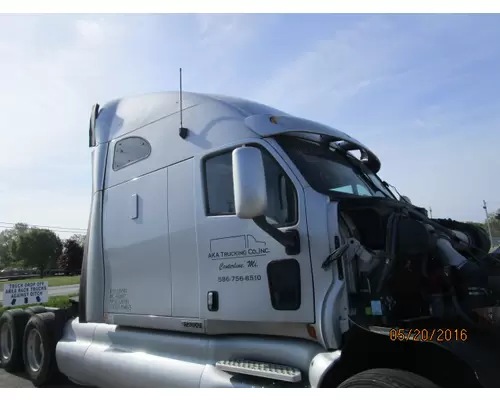 KENWORTH T2000 CAB