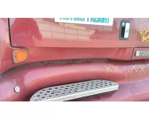 KENWORTH T2000 COWL