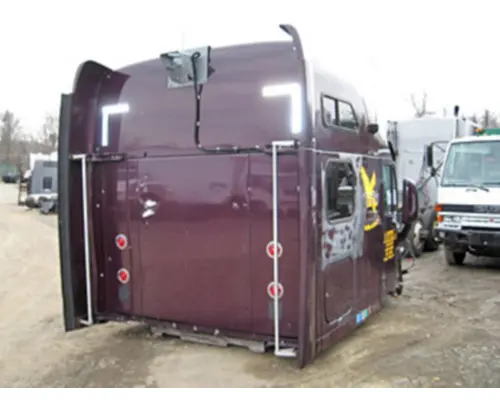 KENWORTH T2000 Cab Clip