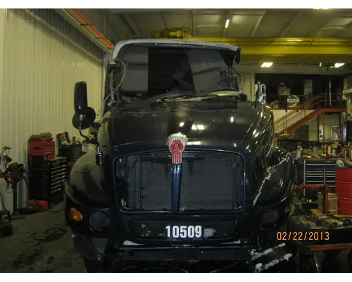 KENWORTH T2000 Cab Mount 119