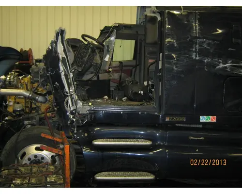 KENWORTH T2000 Cab Mount 119