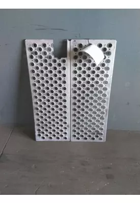KENWORTH T2000 DECK (CATWALK) STEP