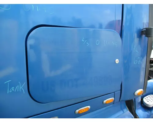 KENWORTH T2000 DOOR, COMPARTMENT