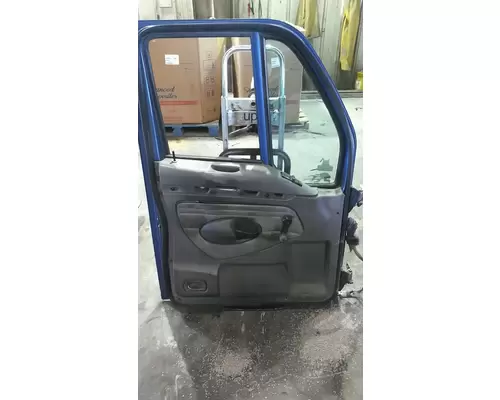 KENWORTH T2000 DOOR ASSEMBLY, FRONT