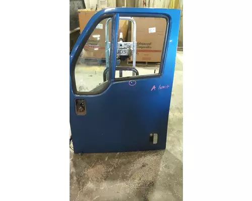 KENWORTH T2000 DOOR ASSEMBLY, FRONT