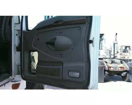 KENWORTH T2000 DOOR ASSEMBLY, FRONT