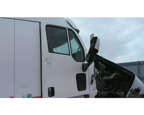 KENWORTH T2000 DOOR ASSEMBLY, FRONT