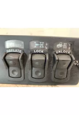 KENWORTH T2000 Dash / Console Switch