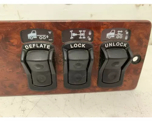 KENWORTH T2000 Dash  Console Switch