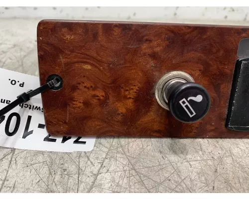 KENWORTH T2000 Dash  Console Switch