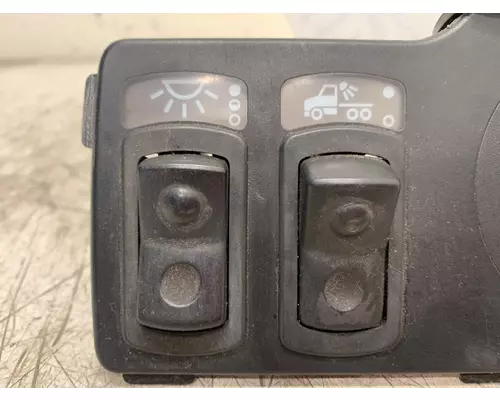 KENWORTH T2000 Dash  Console Switch