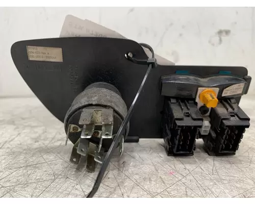 KENWORTH T2000 Dash  Console Switch