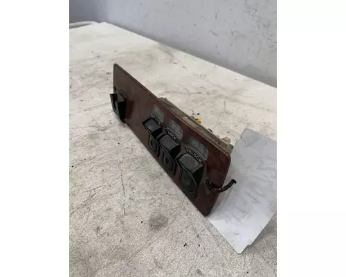KENWORTH T2000 Dash  Console Switch