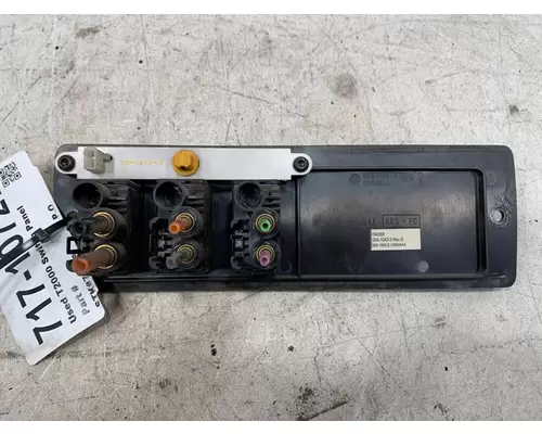 KENWORTH T2000 Dash  Console Switch
