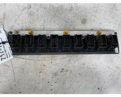 KENWORTH T2000 Dash  Console Switch